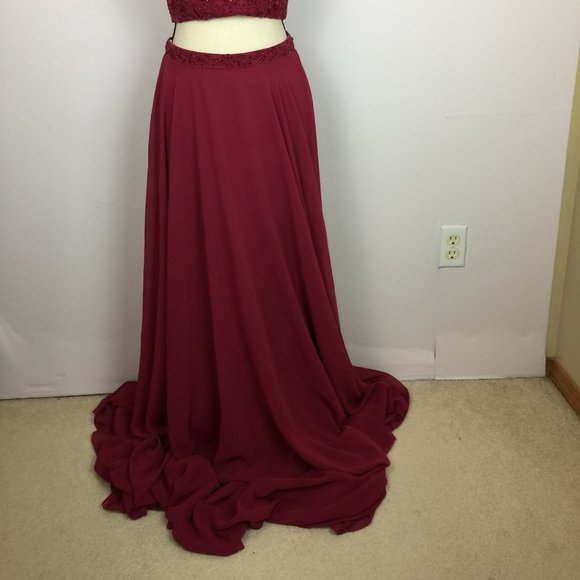 Alyce Paris Burgundy Maxi Dress - Picture 3 of 12